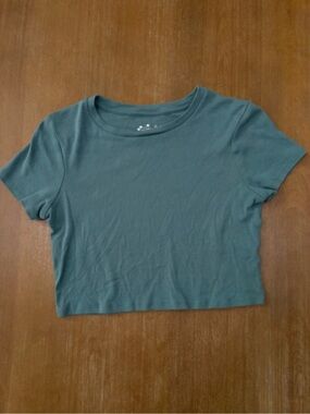 Cropped Crewneck Top in Teal